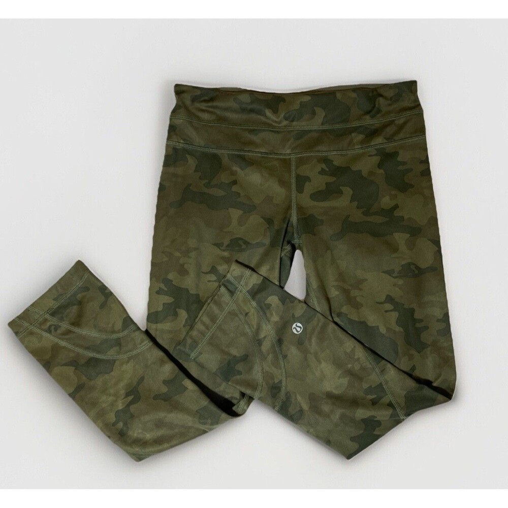 Lululemon Camo Capri Pull On Compression Womens Leggings Size 4